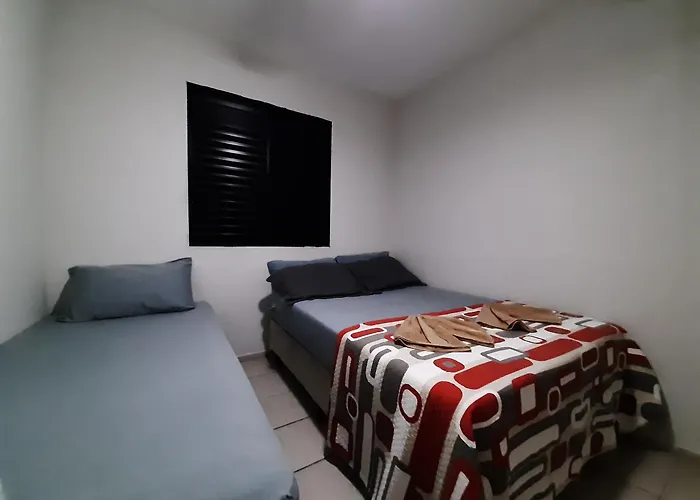 Apartamento Familiar Em Bertioga - 700M Da Praia - La13